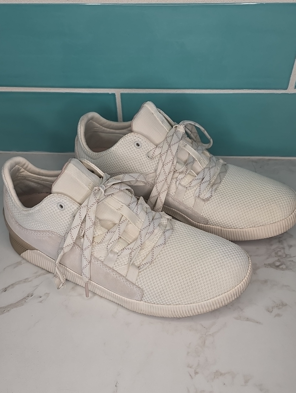 Sorel Women's Out 'N About Waterproof Sneakers Size 10